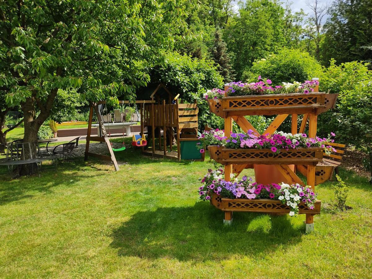 Grosszuegige Ferienwohnung Am Waldesrand Im Seenland Lauta Εξωτερικό φωτογραφία